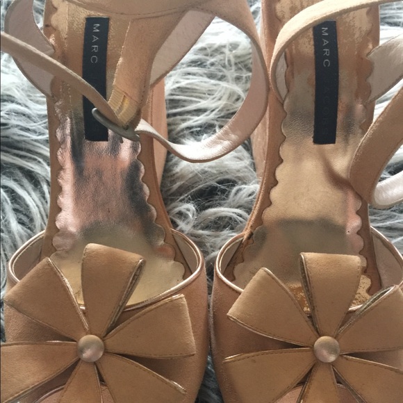 Marc Jacobs Suede Daisy Platform Wedges - Picture 7 of 8